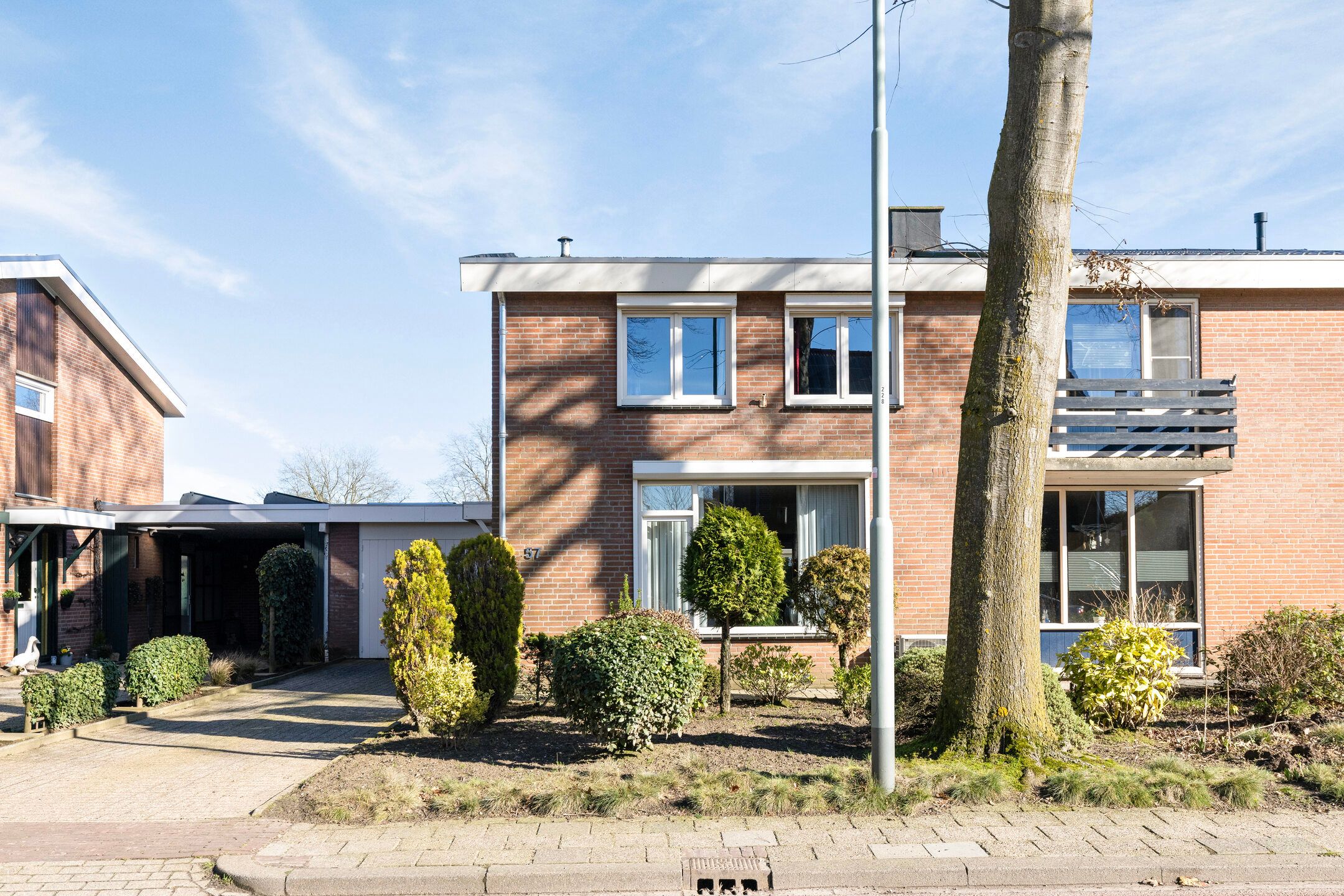 Photo 48 of Hoofdstraat 57