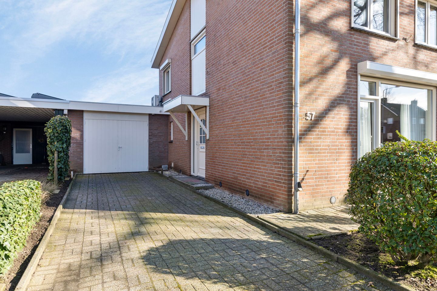 Photo 49 of Hoofdstraat 57