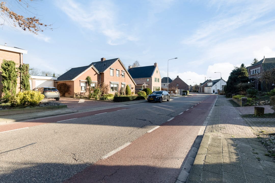 Photo 53 of Hoofdstraat 57