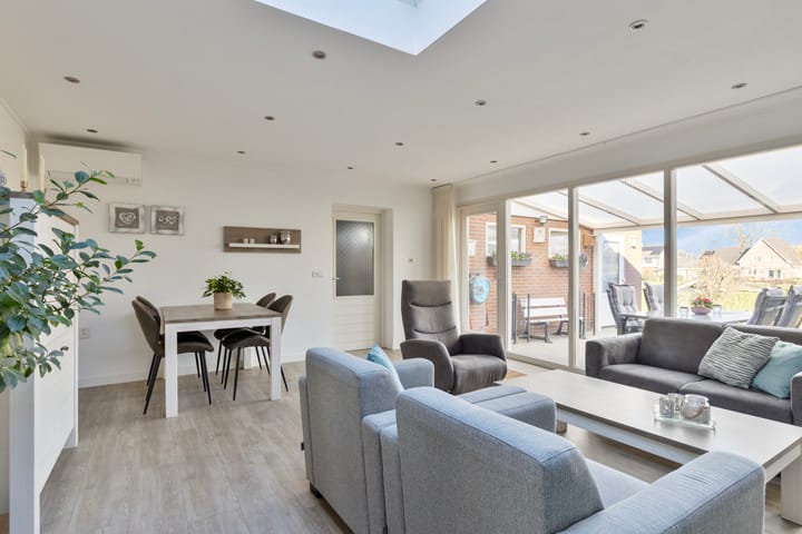 Photo 3 of Hoofdstraat 57