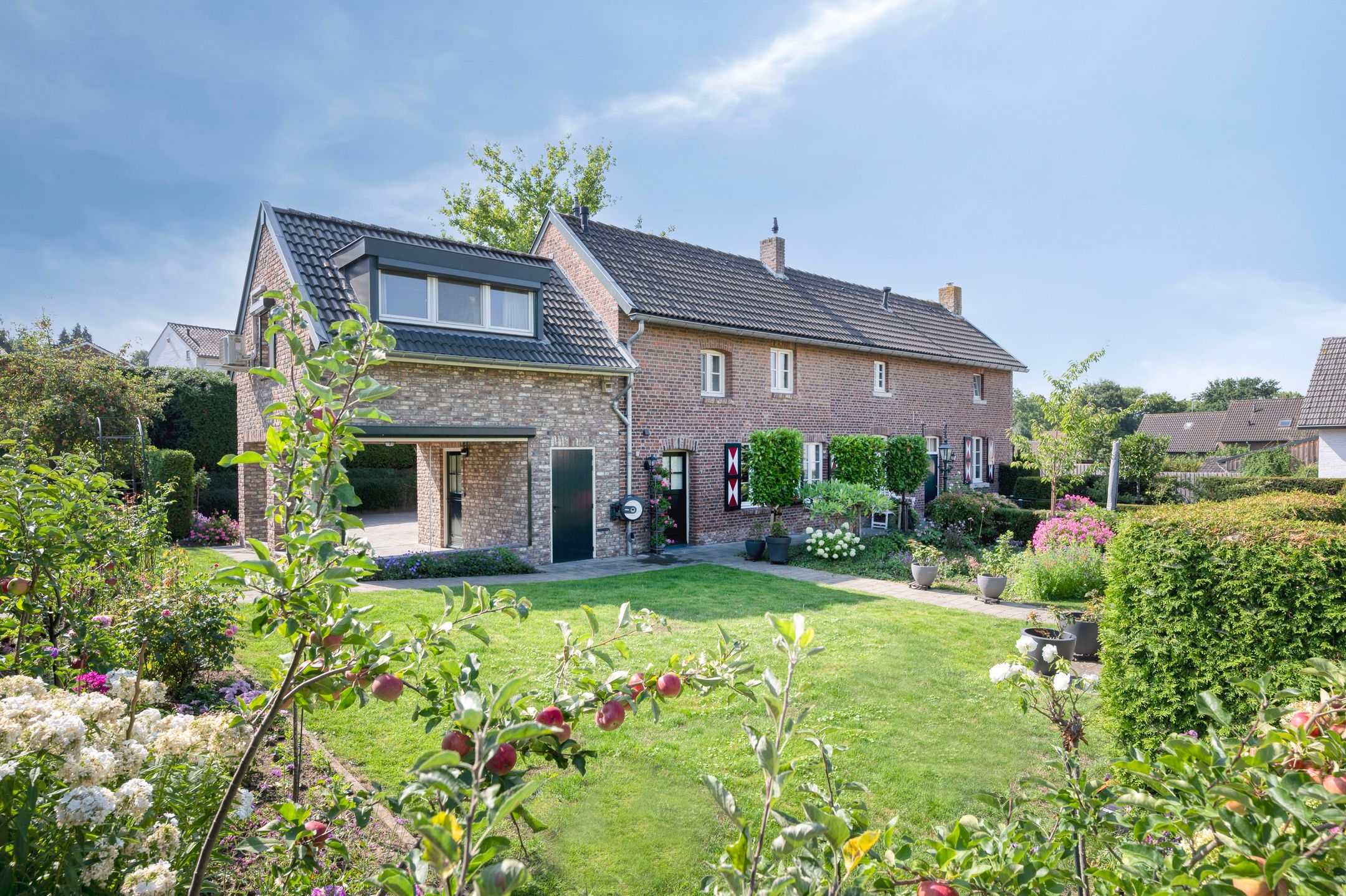 Foto 36 van Vroelenstraat 3