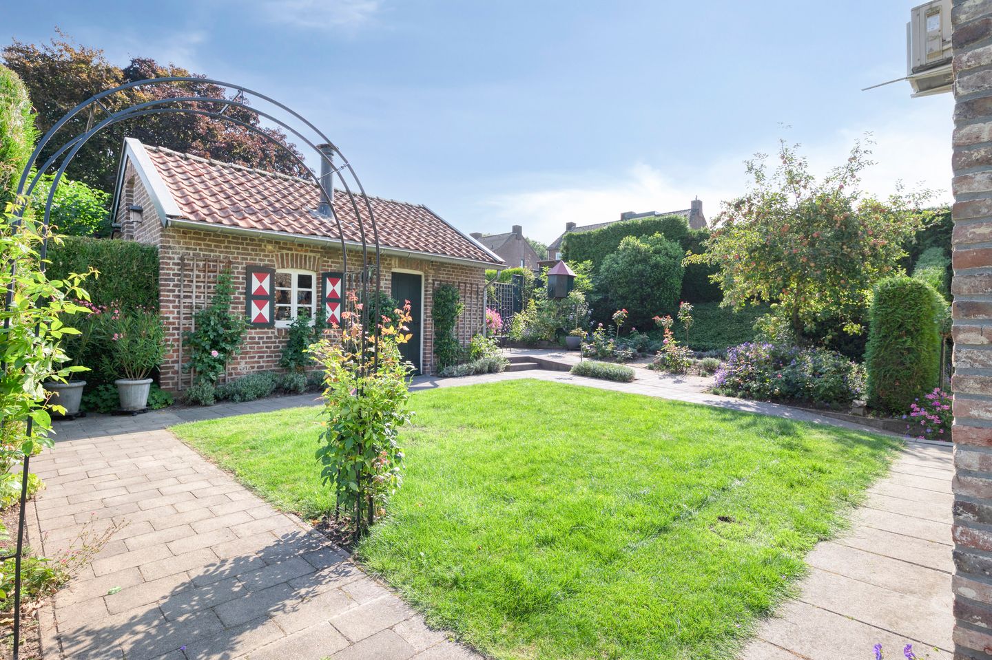 Foto 34 van Vroelenstraat 3