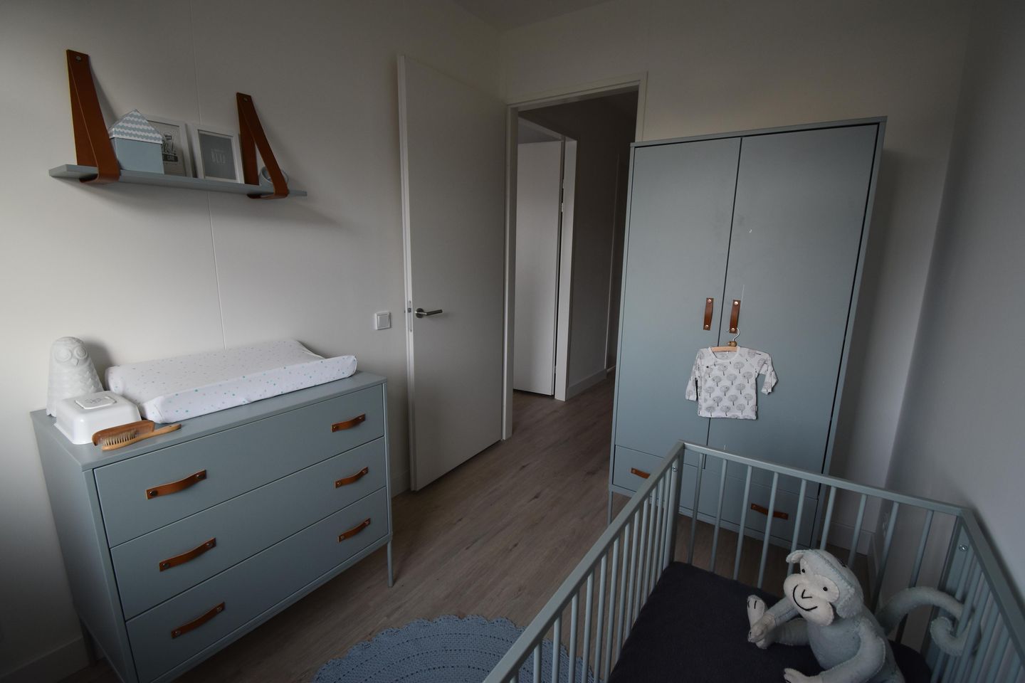 Foto 14 van Weegbree 15