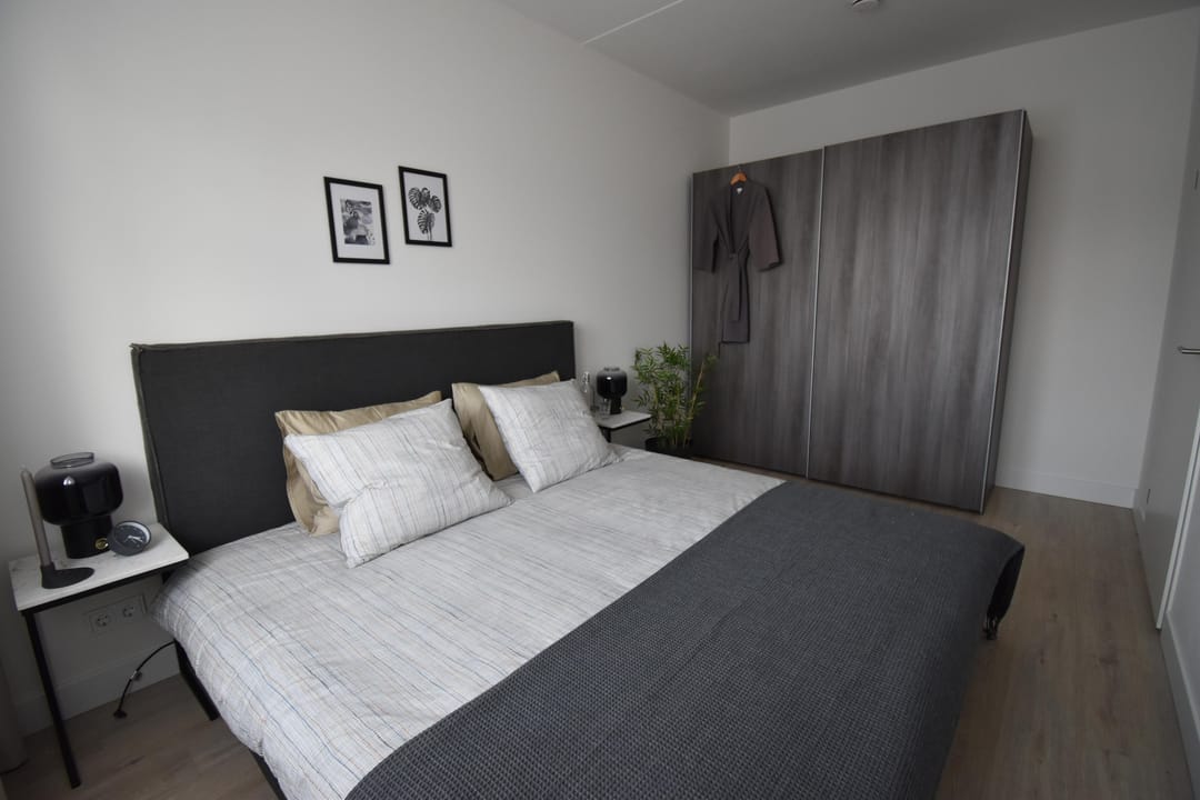 Foto 17 van Weegbree 15