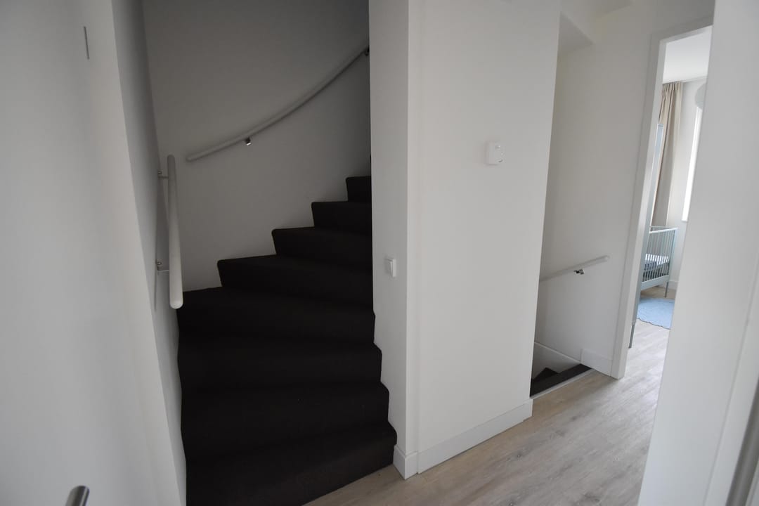 Foto 11 van Weegbree 15