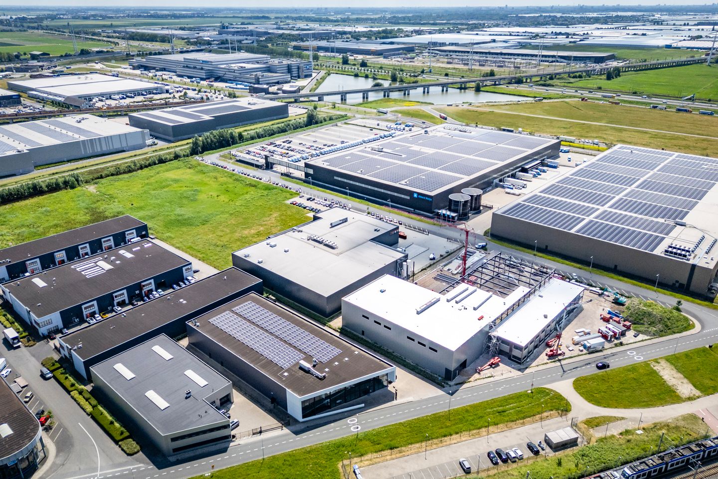 Bekijk foto 1 van Prismalaan West 17