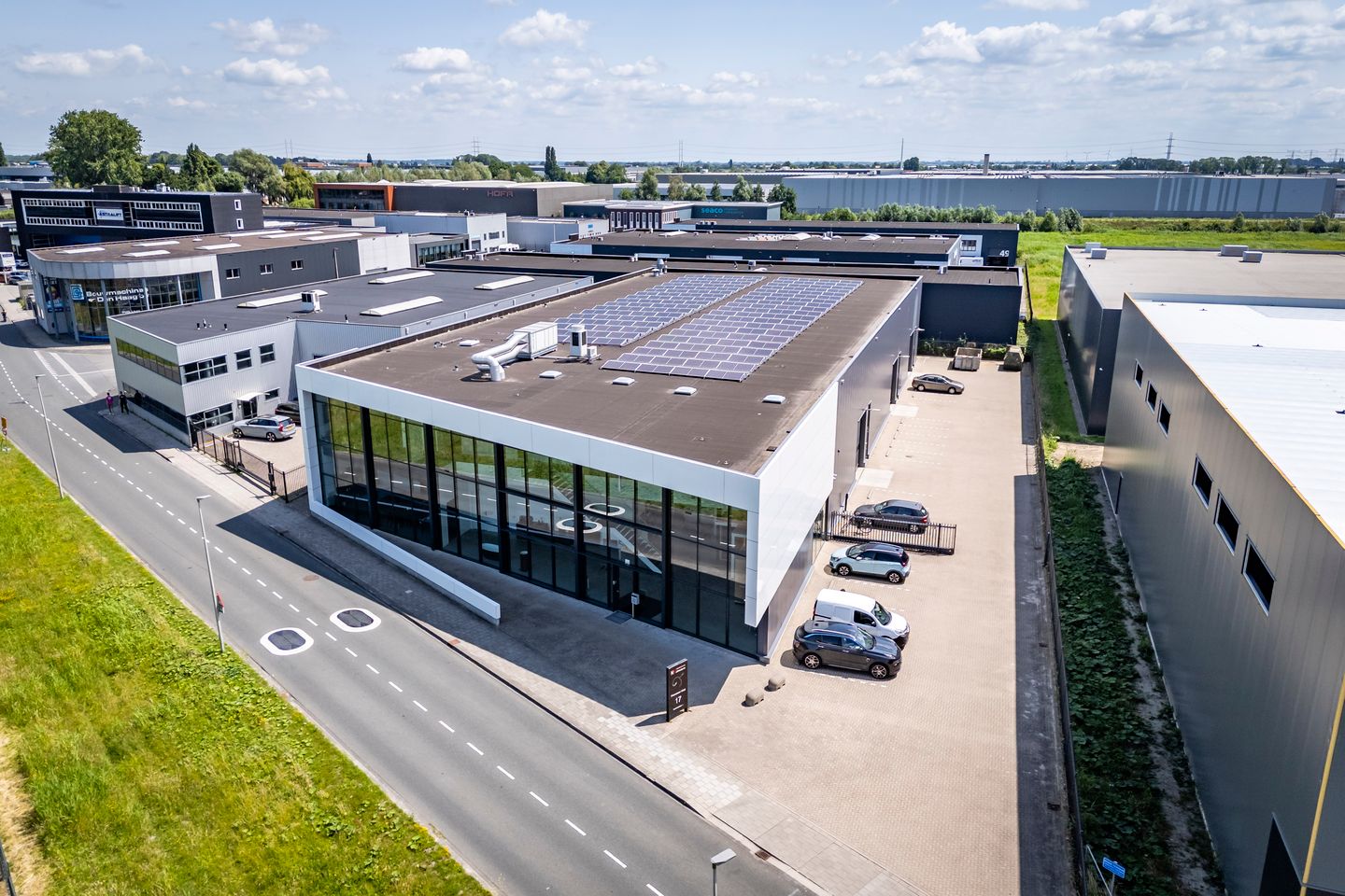 Bekijk foto 2 van Prismalaan West 17