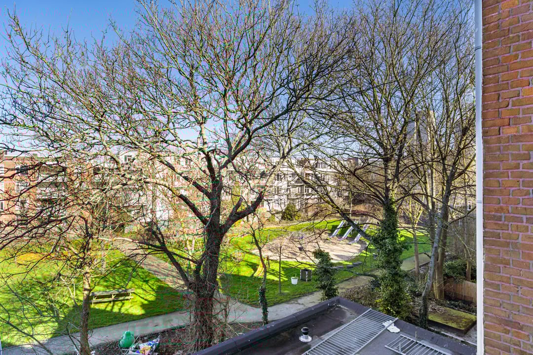 Photo 23 of 1e Middellandstraat 75-B02