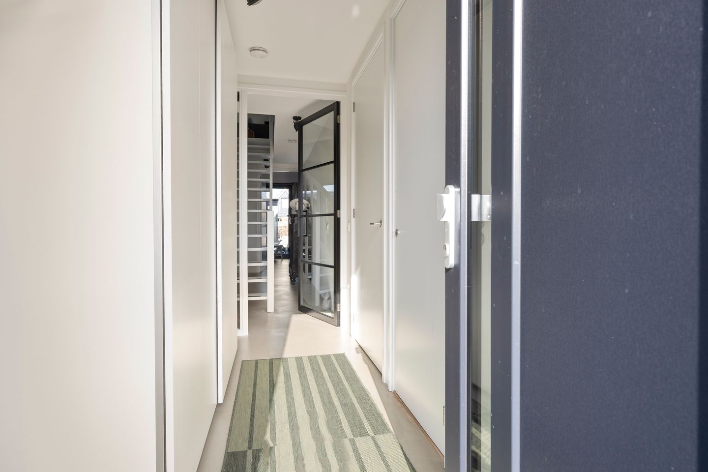 Foto 5 van Leeuwerik 19