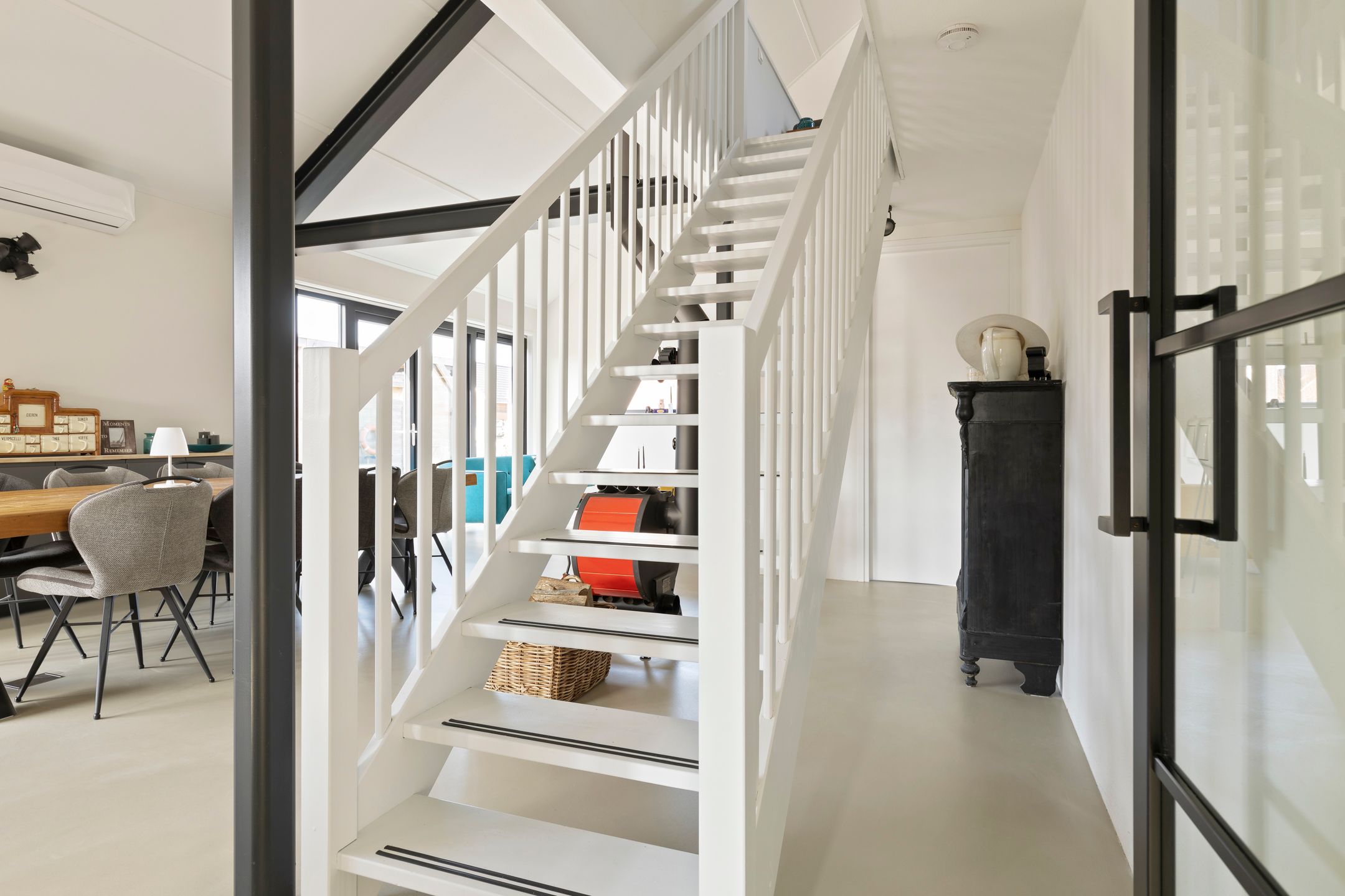 Foto 6 van Leeuwerik 19