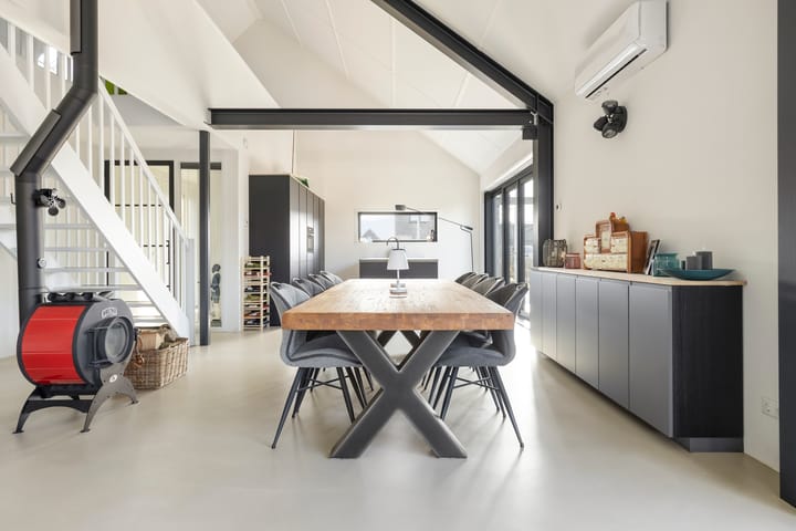 Foto 2 van Leeuwerik 19