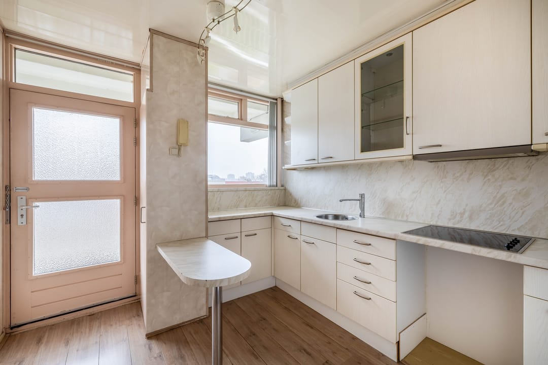 Photo 11 of Louis Couperusplaats 79