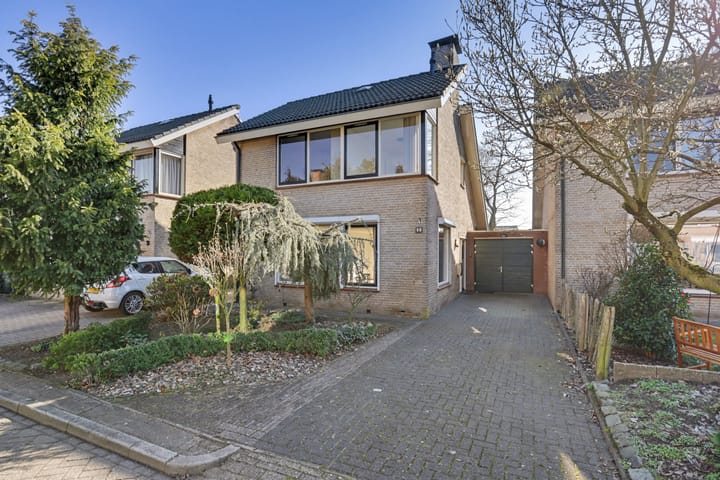 Photo 4 of Willem de Clercqstraat 49