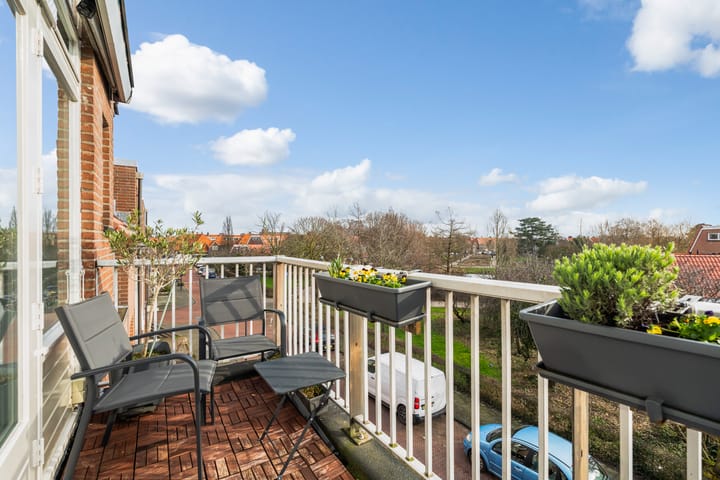 Photo 3 of Atjehstraat 13-A