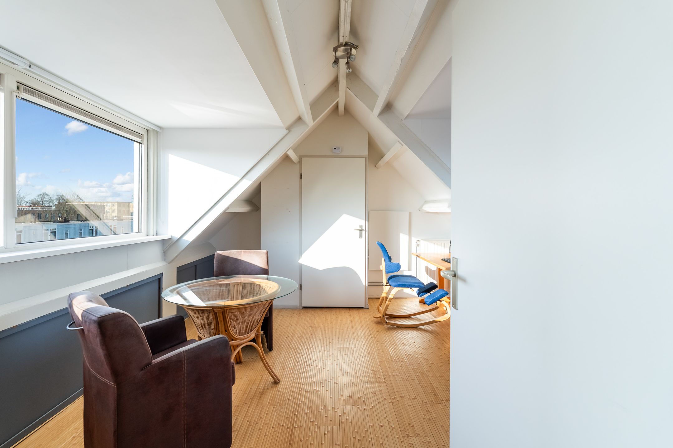 Photo 24 of Atjehstraat 13-A