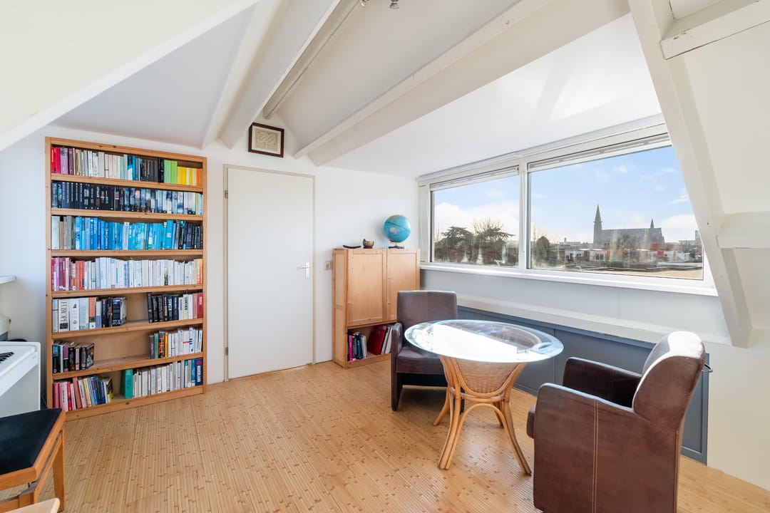 Photo 26 of Atjehstraat 13-A