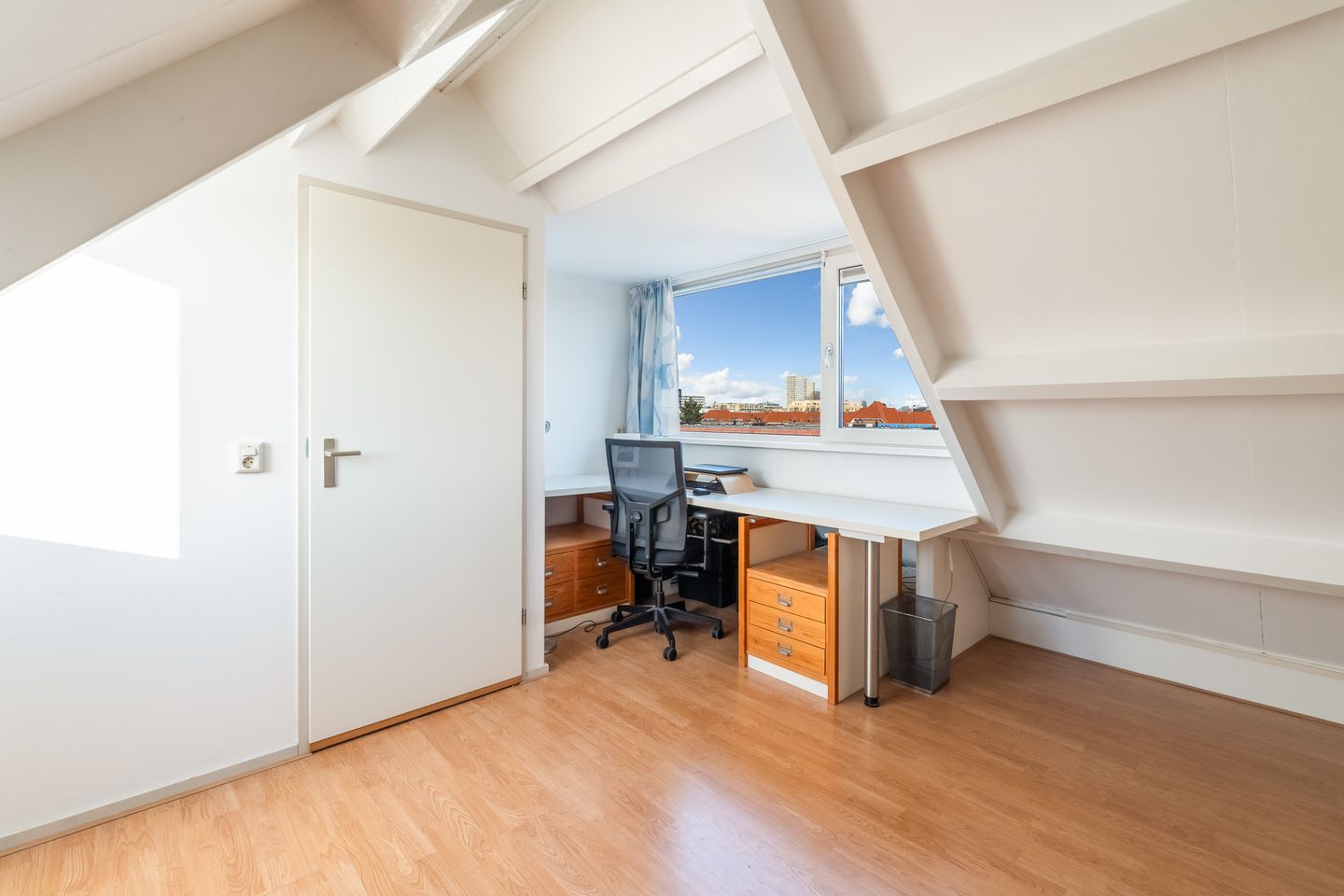 Photo 29 of Atjehstraat 13-A