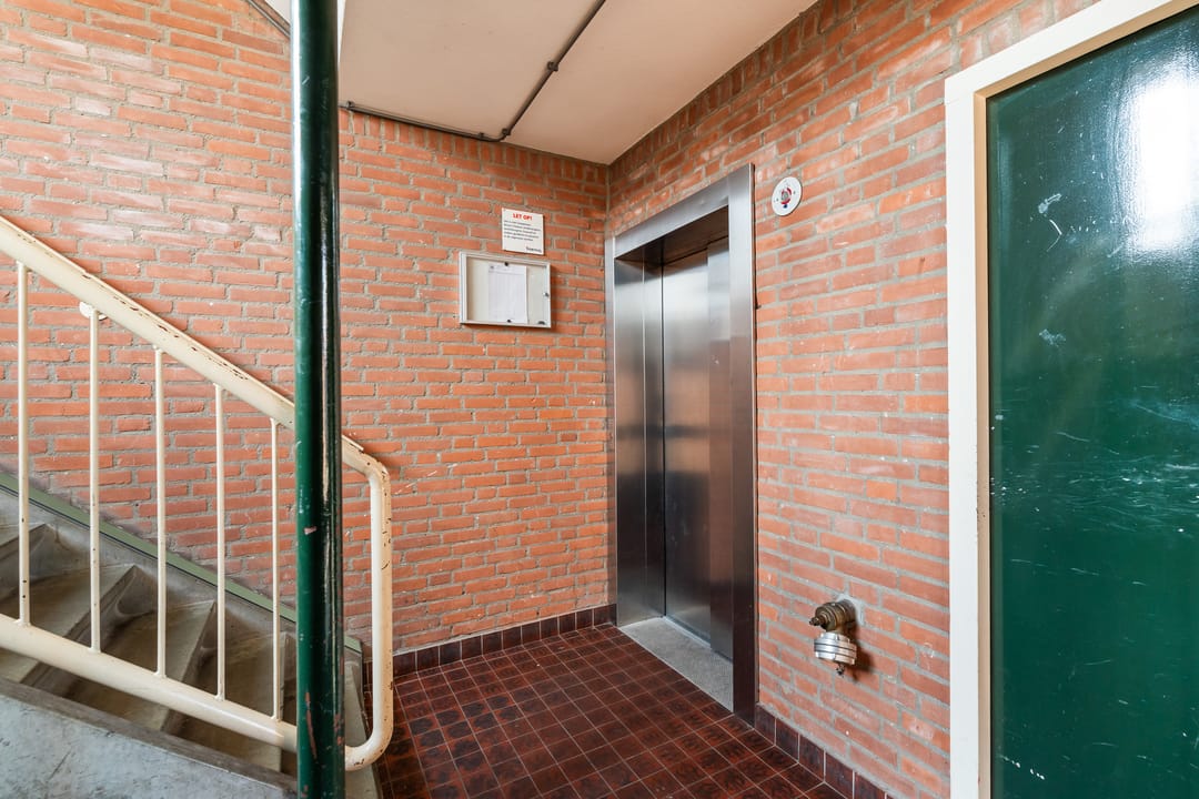 Photo 46 of Atjehstraat 13-A