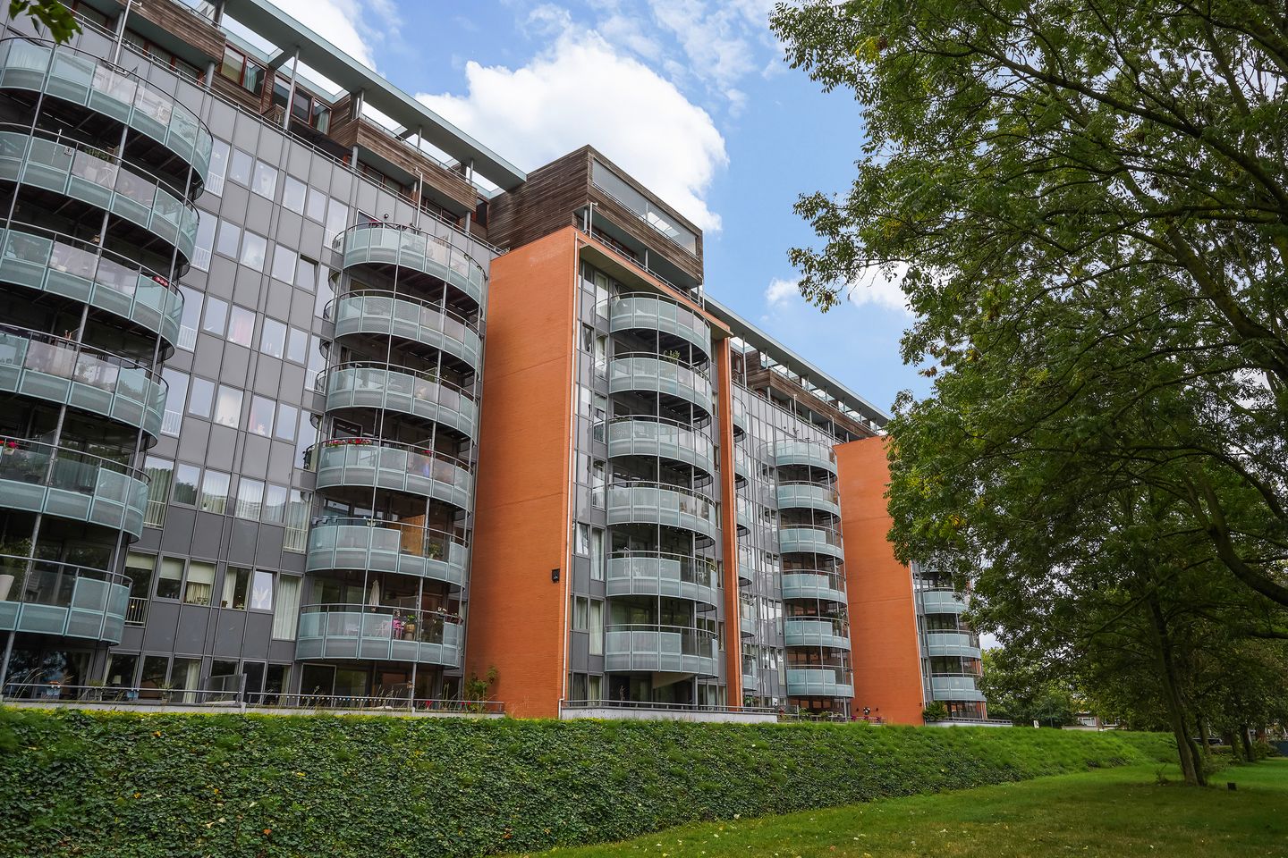 Foto 50 van Dokter Van Ledestraat 60