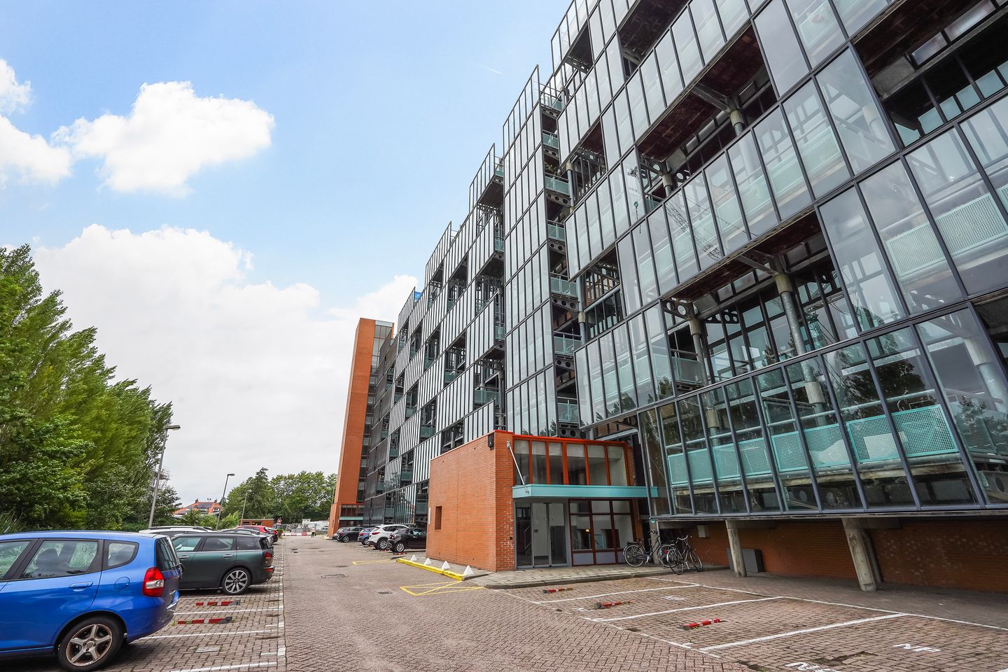 Foto 49 van Dokter Van Ledestraat 60