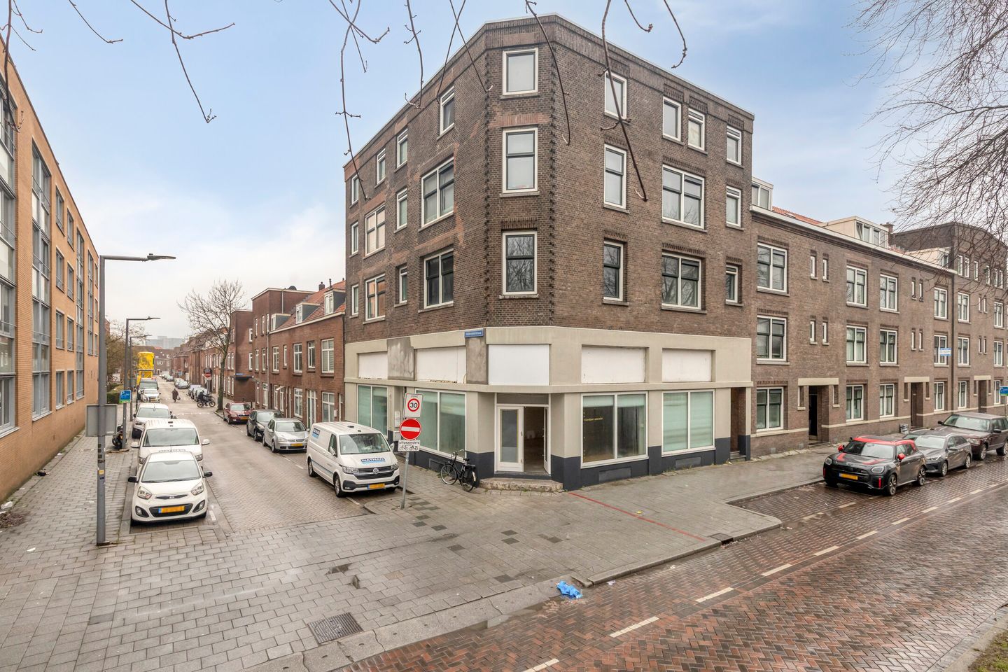 View photo 1 of Lange Hilleweg 81-A