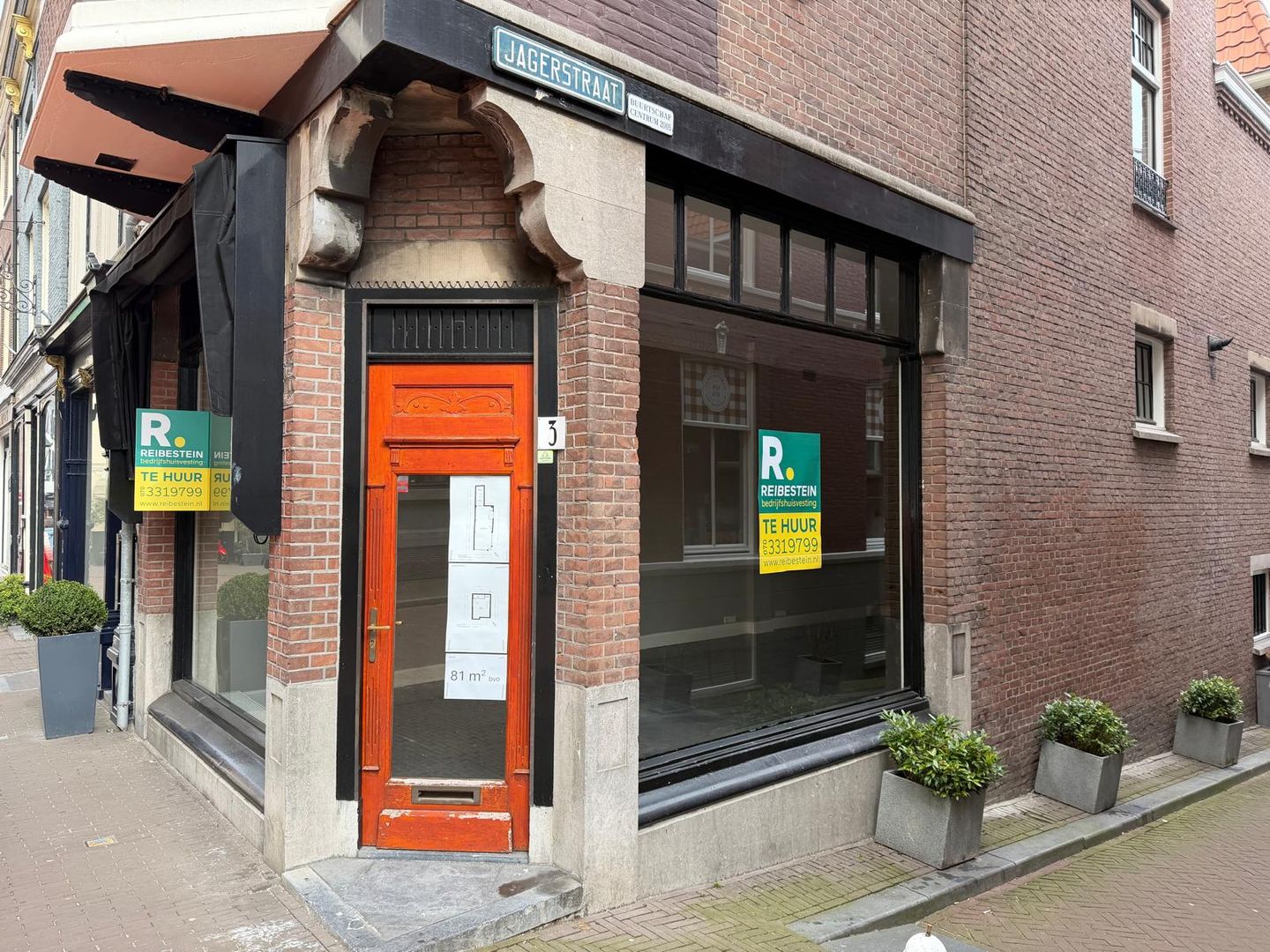 Bekijk foto 1 van Vos in tuinstraat 3