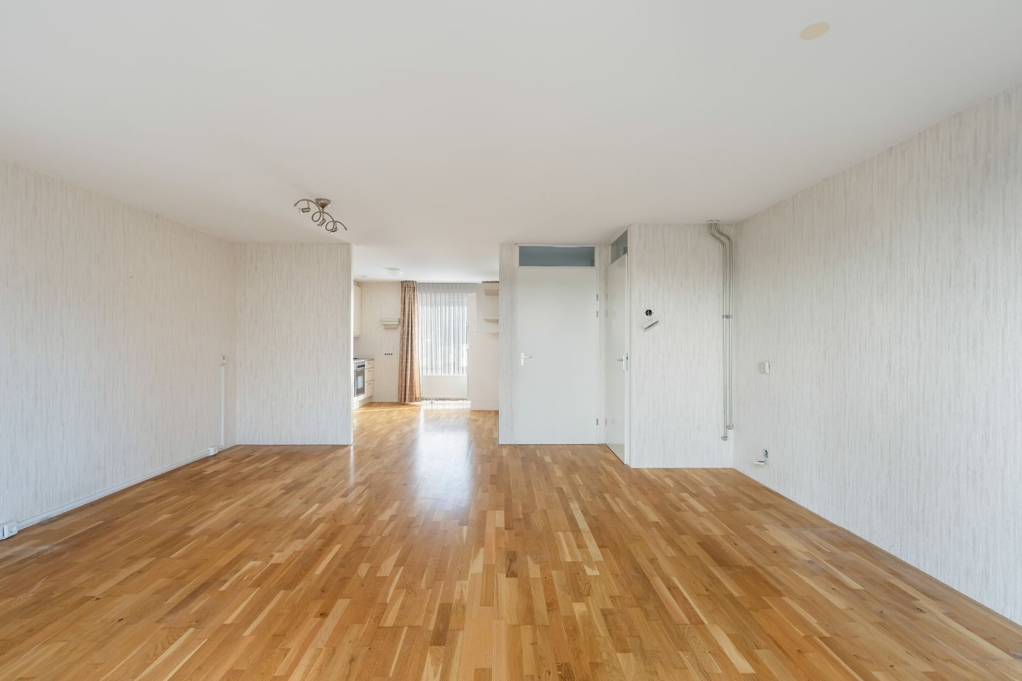 Photo 10 of Laan van Europa 111