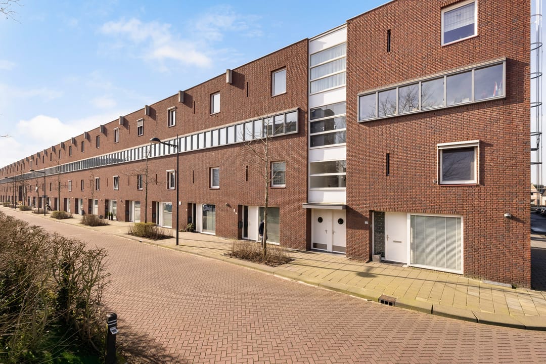 Photo 46 of Laan van Europa 111