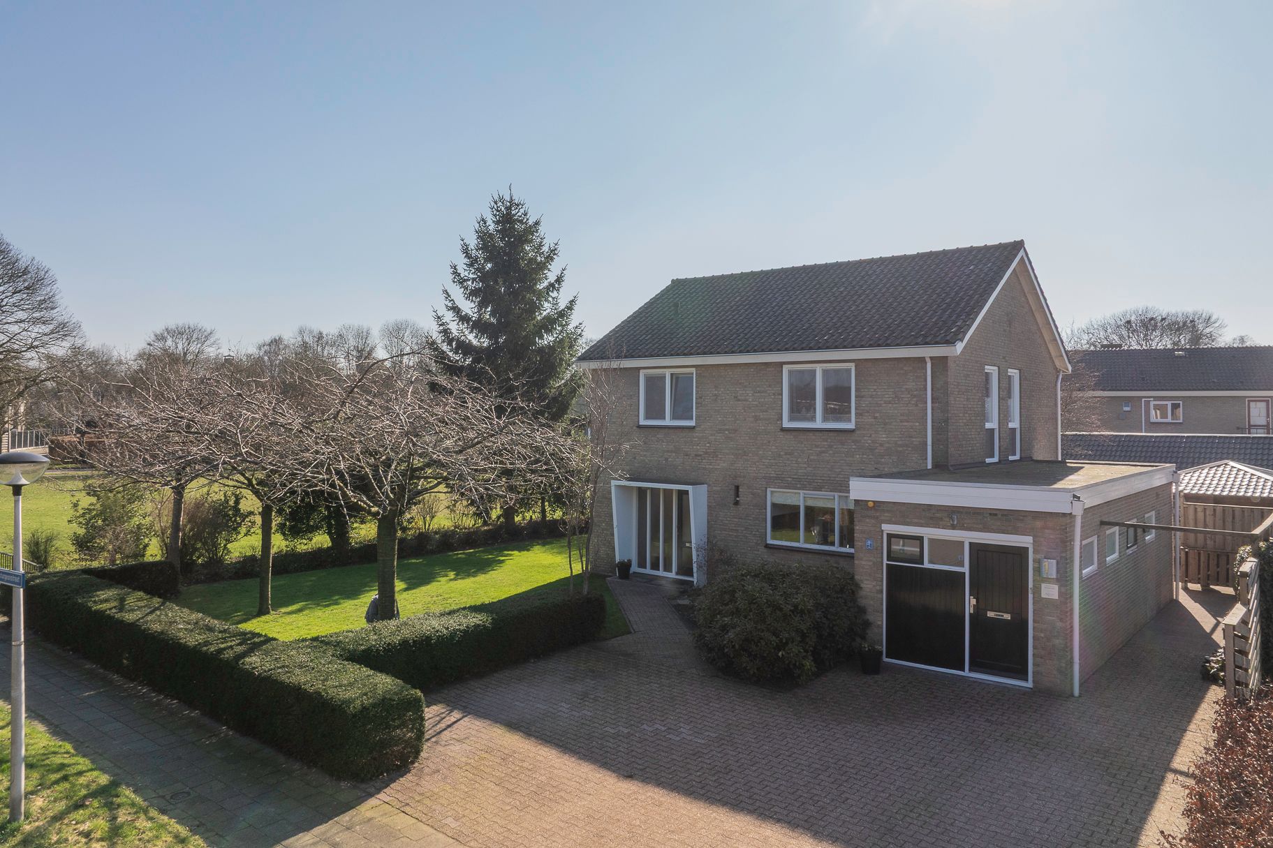 Buying a house in The Netherlands., Lesturgeonstraat 1