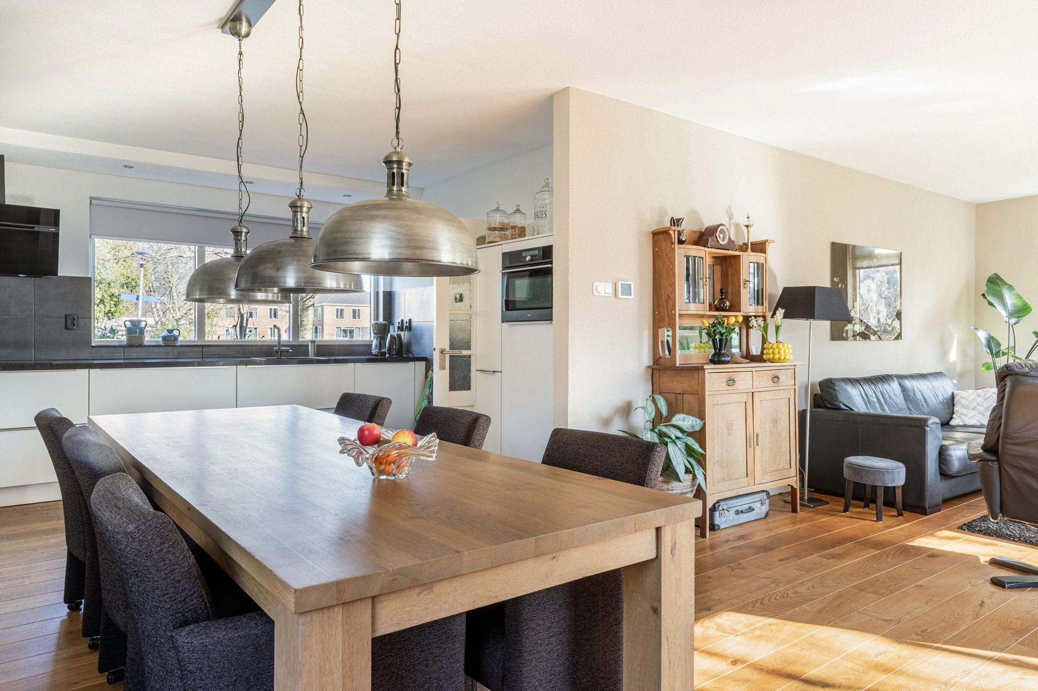 Foto 12 van Lesturgeonstraat 1