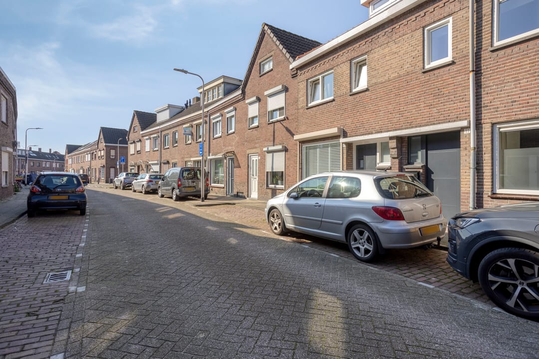 Foto 11 van Van Alkemadestraat 11