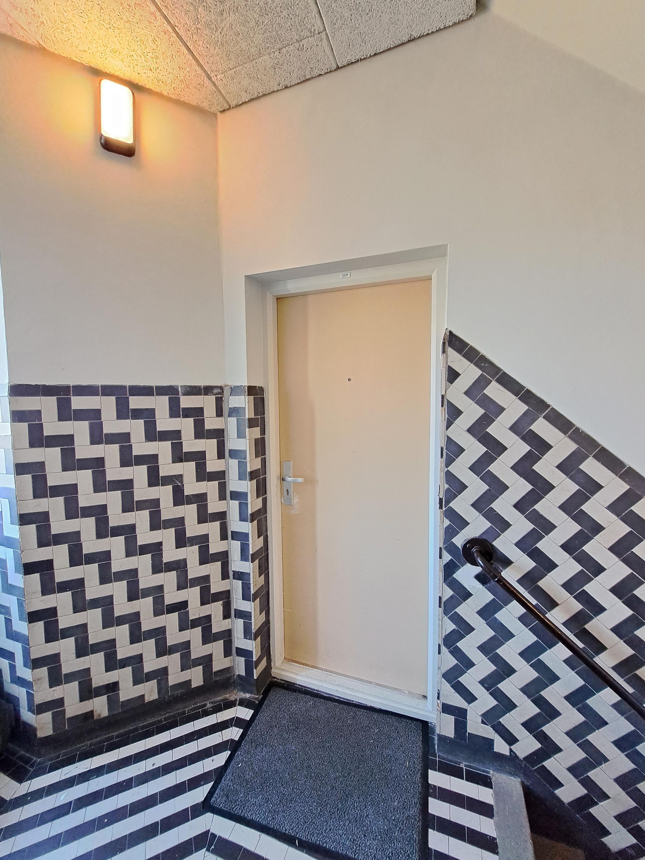 Photo 3 of Spaarndammerdijk 35-B