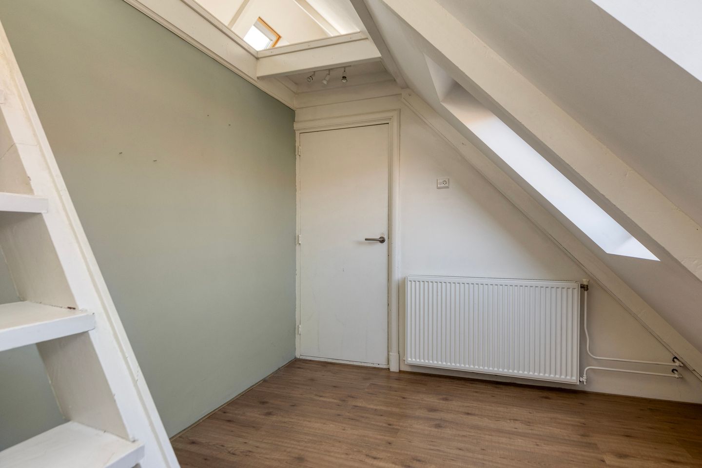 Foto 35 van Louise Henriettestraat 18-A