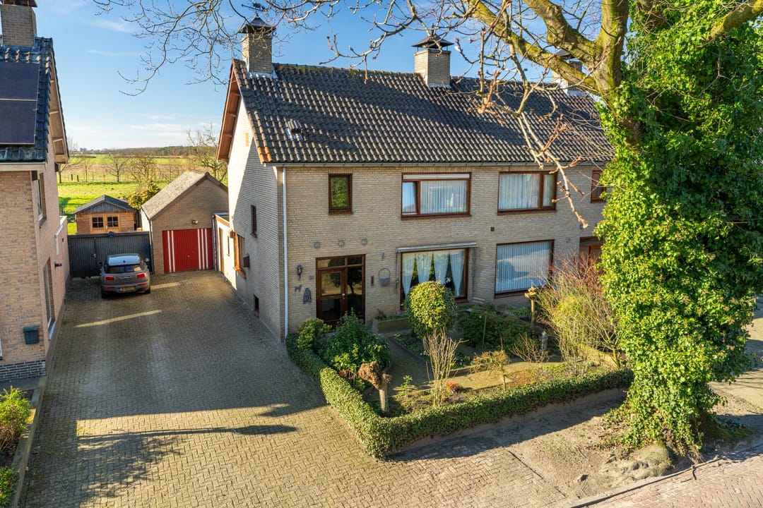 Photo 1 of Veenstraat 23