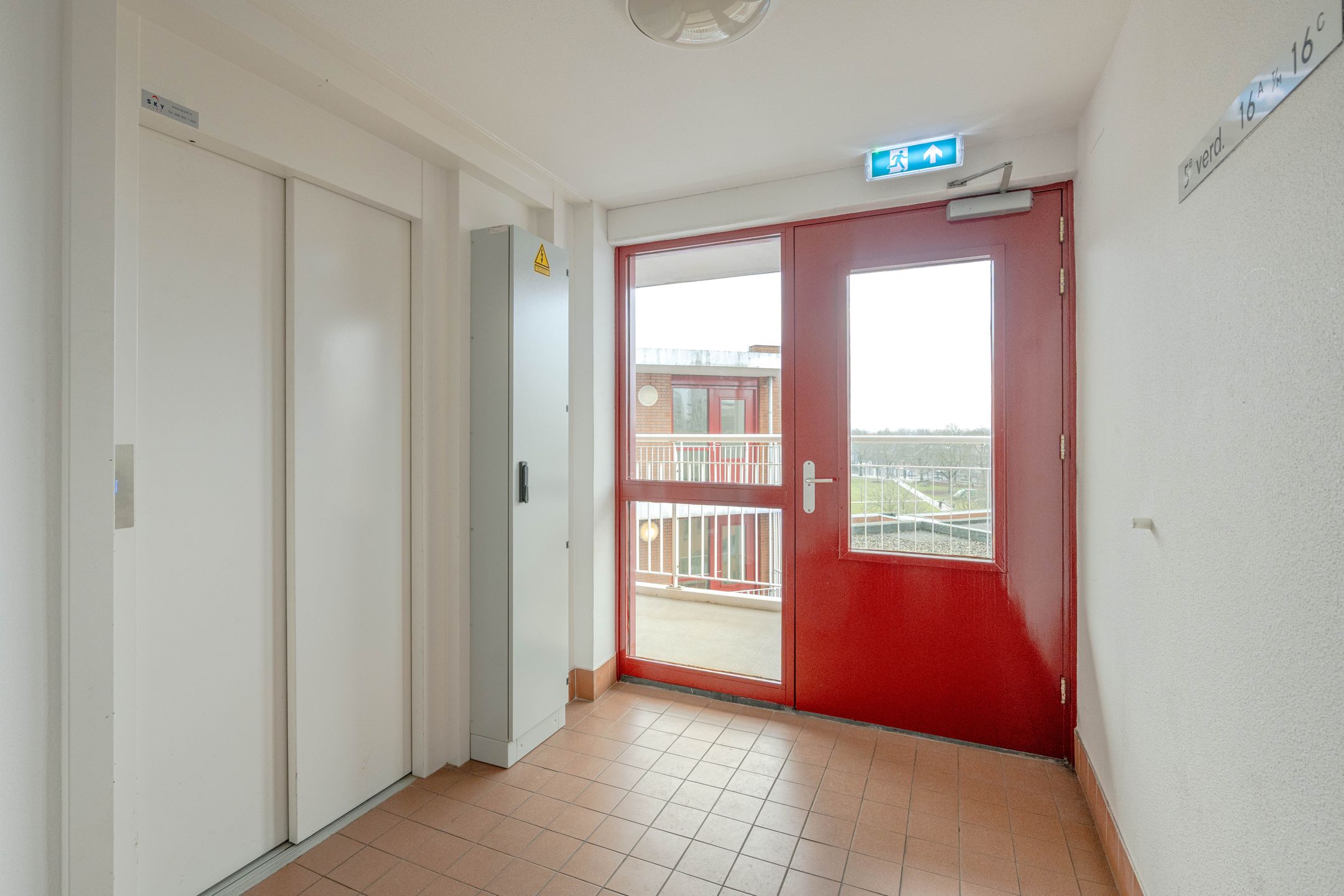 Foto 36 van Bloemfonteinstraat 16-B