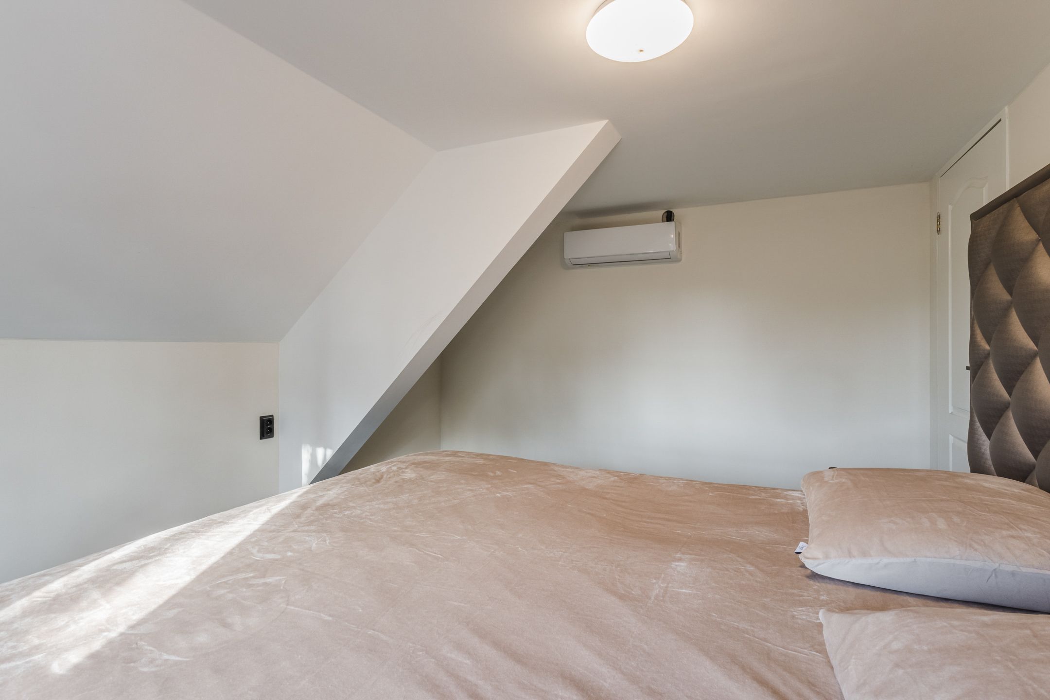 Photo 15 of Weversstraat 17