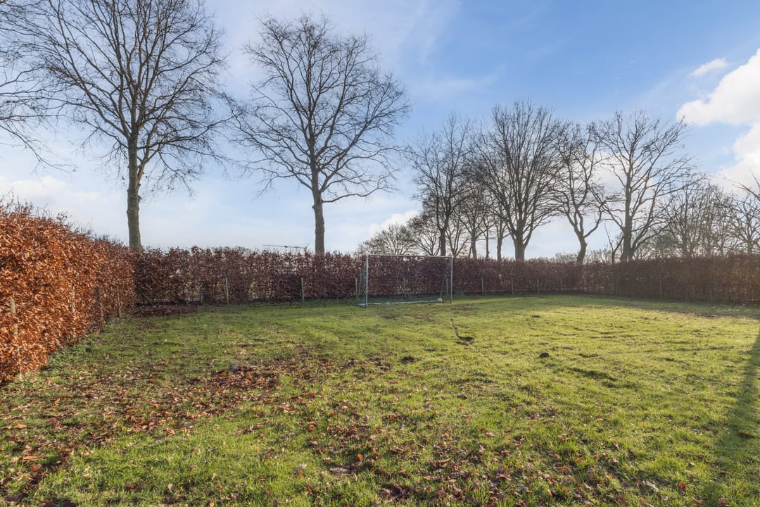 Photo 32 of Weversstraat 17