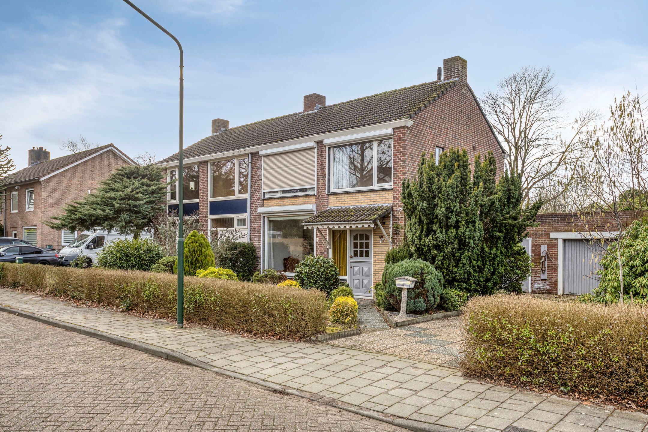 Buying a house in The Netherlands., Koningin Julianastraat 4
