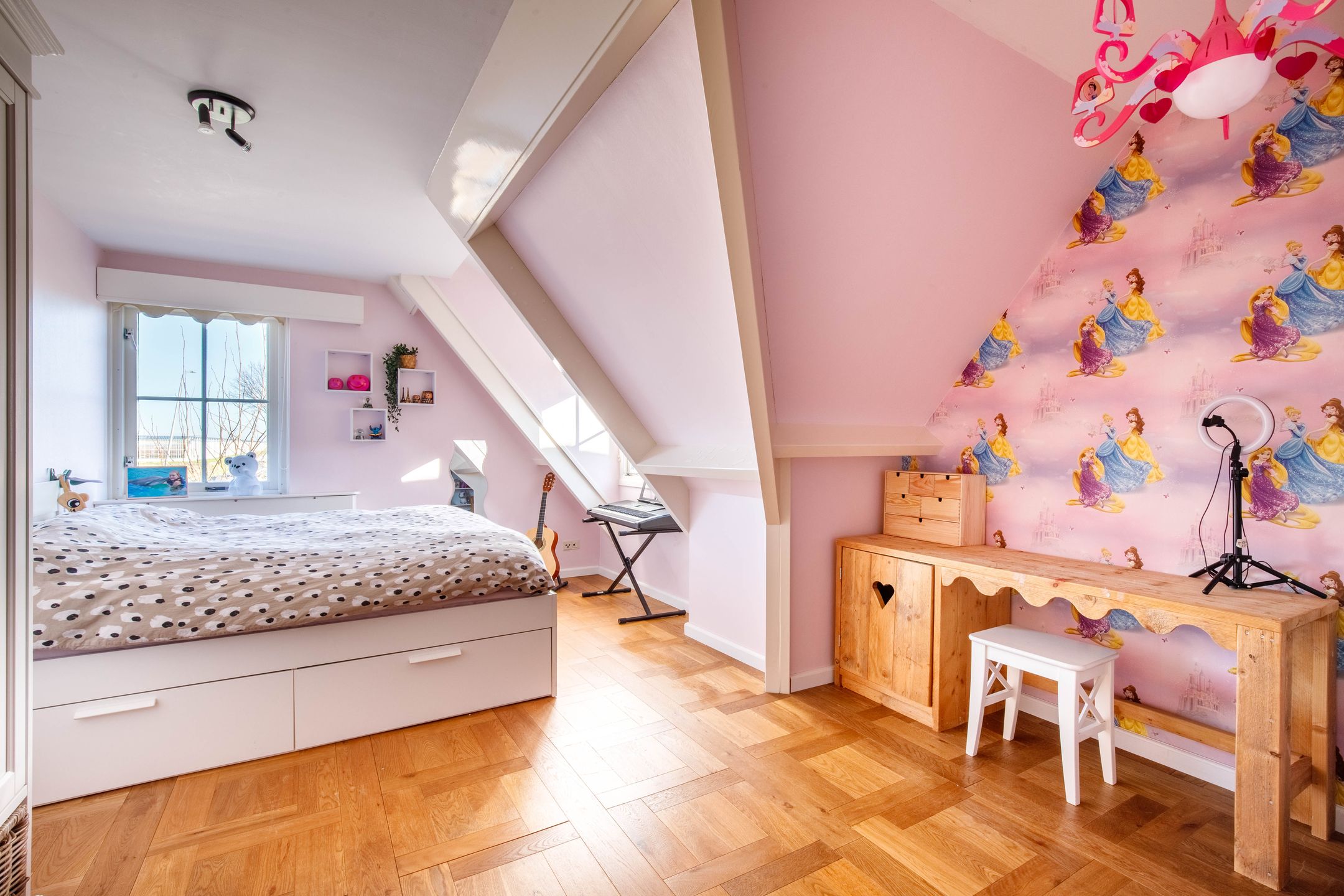 Photo 33 of Bredeweg 66-C