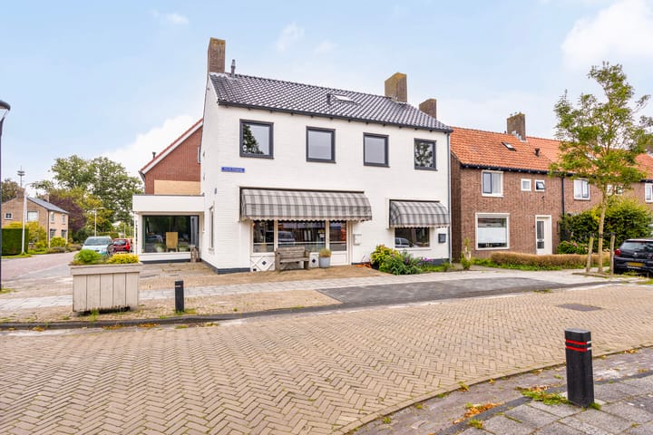 Photo 3 of Korte Omgang 1