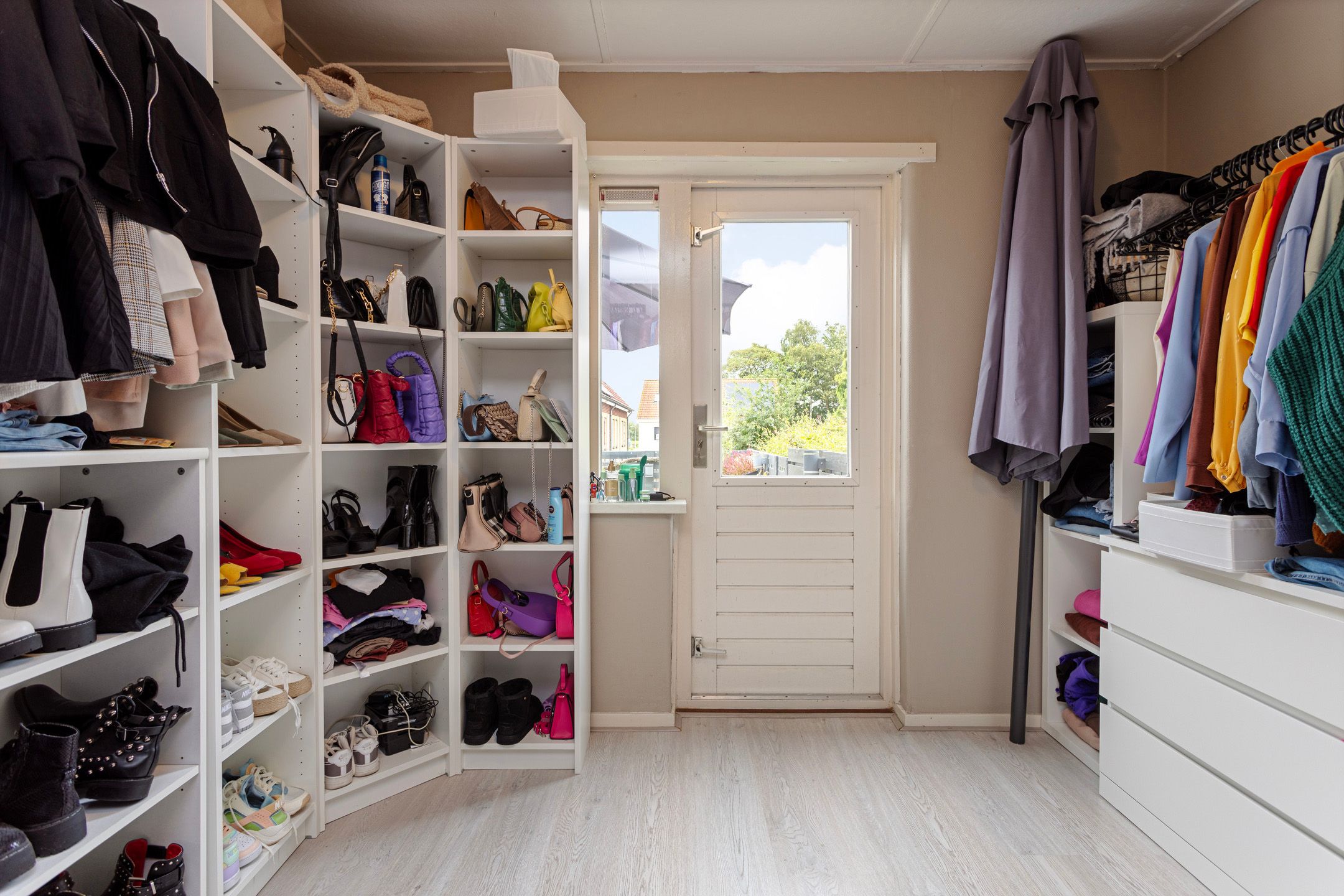 Photo 24 of Korte Omgang 1