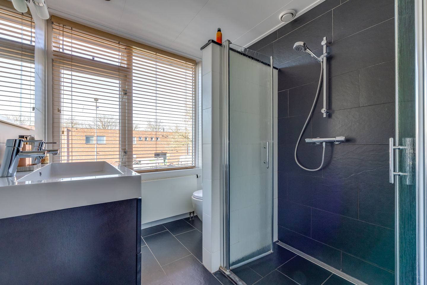 Foto 19 van Meester Neuteboomstraat 26