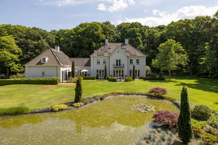 Altenaweg 2 main image