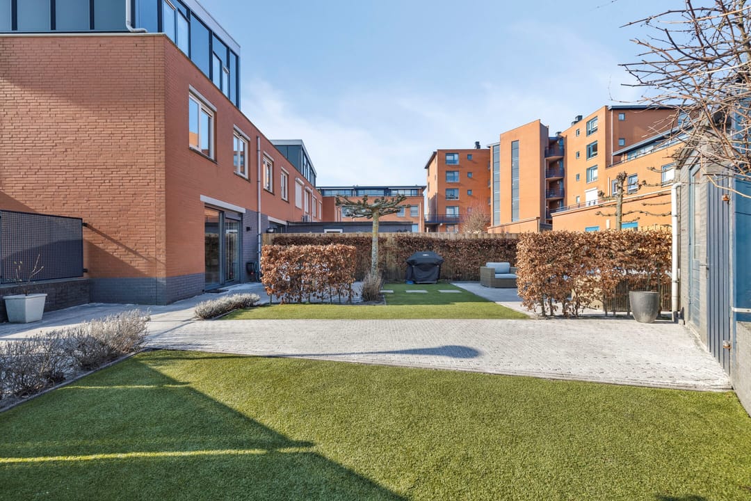 Photo 38 of Hoofdvaart 2