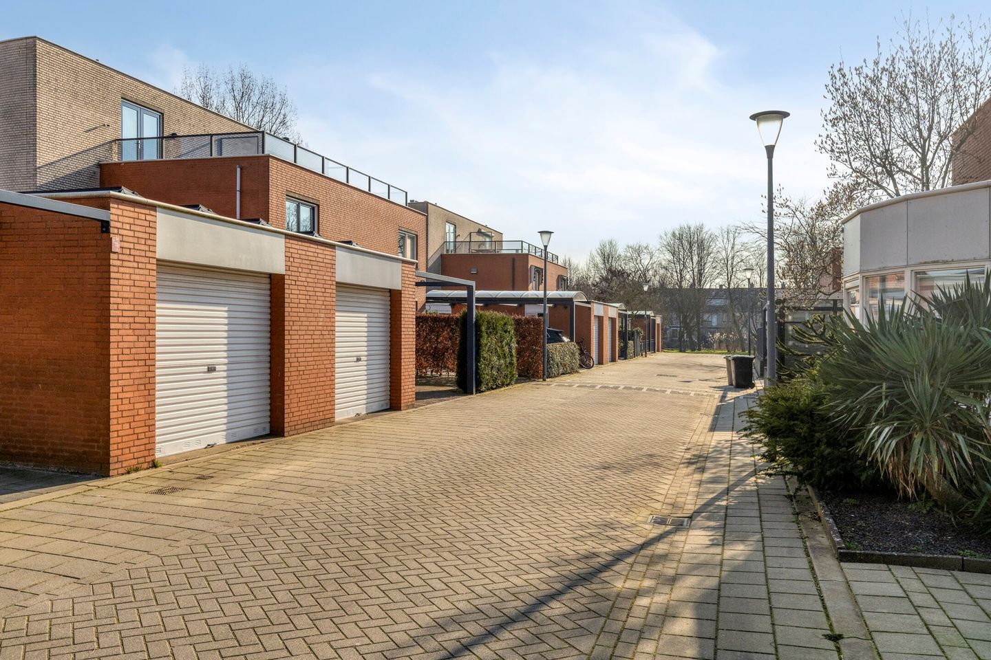 Photo 44 of Hoofdvaart 2