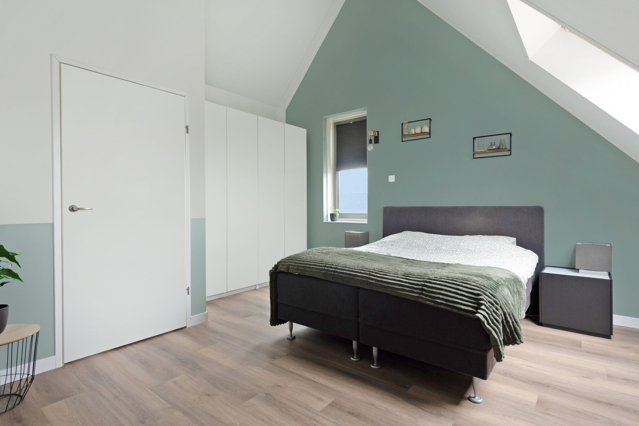 Spacious corner house with garage and waterfront location in Amersfoort — 30