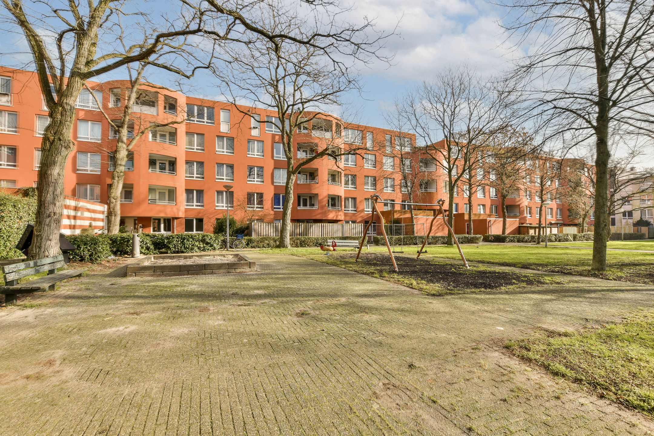 Foto 21 van Charlotte Brontéstraat 28