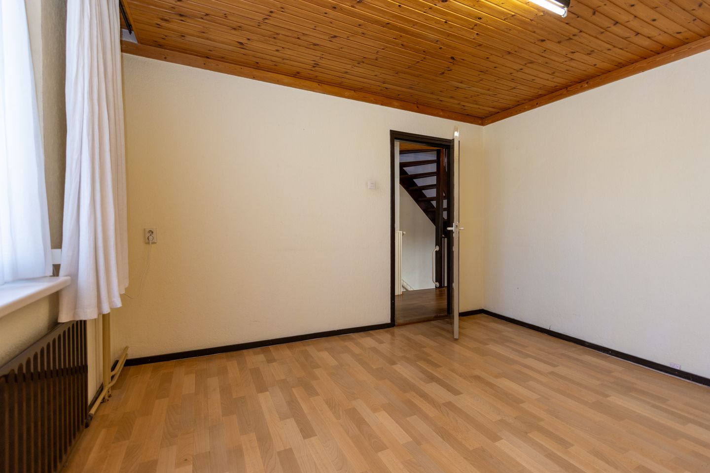 Photo 19 of Engelbrechtstraat 11