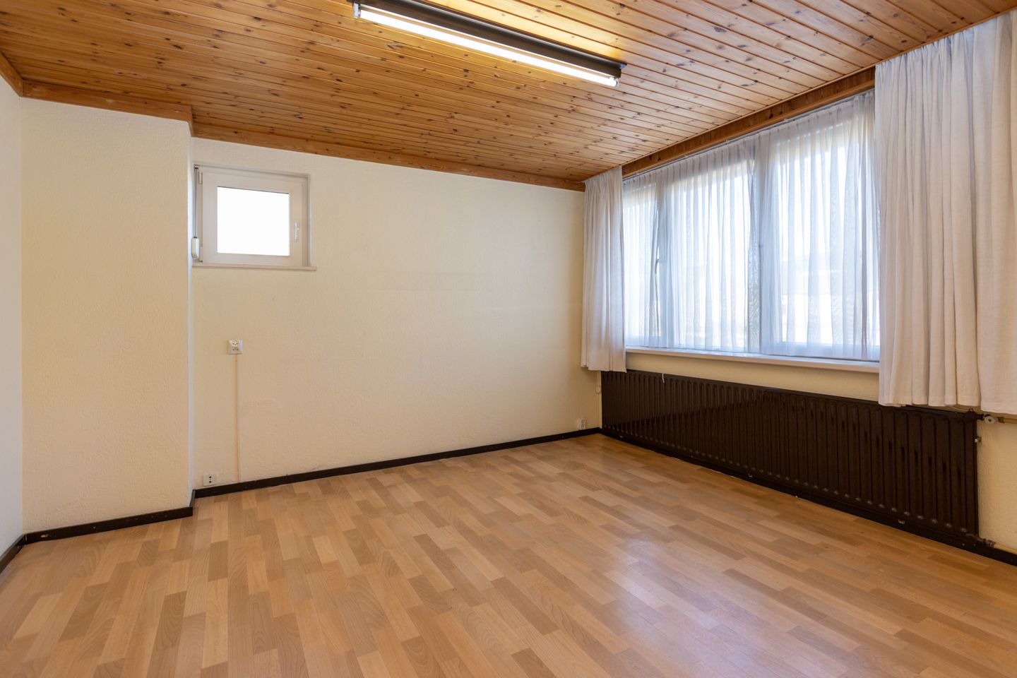 Photo 20 of Engelbrechtstraat 11