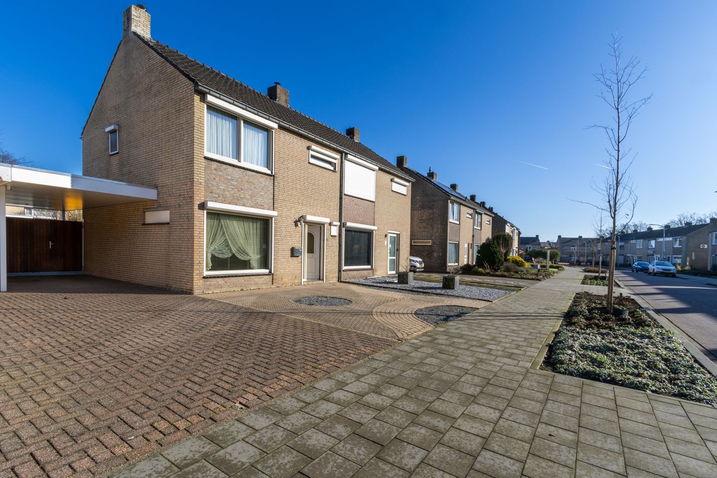 Photo 34 of Engelbrechtstraat 11